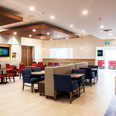 Holiday Inn Express & Suites - Halifax - Dartmouth Exterior photo